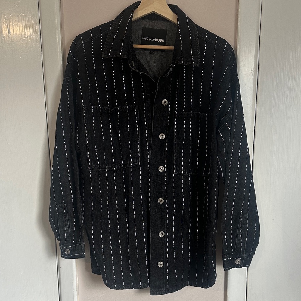 Fashion Nova Oversized Shackleton